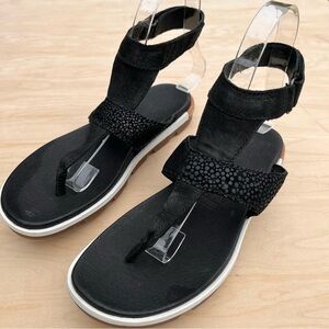 SOREL Torpeda Black Leather Ankle Strap Thong Sandal Size Women's 6.5